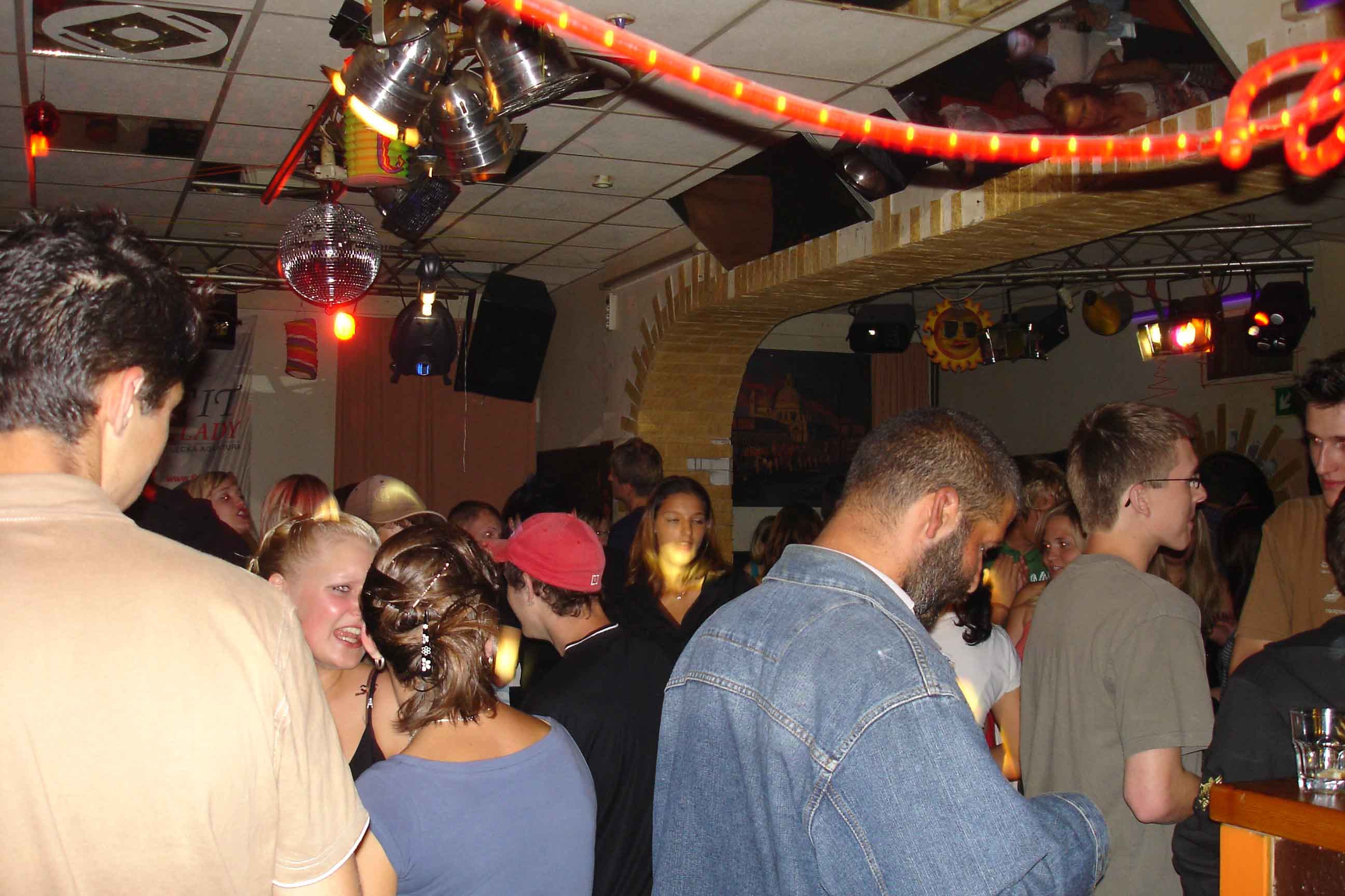 club2005_7.jpg